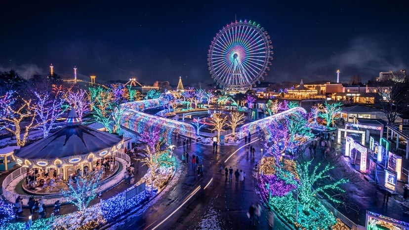 Spectacular winter night illuminations at Yomiuriland Tokyo.
