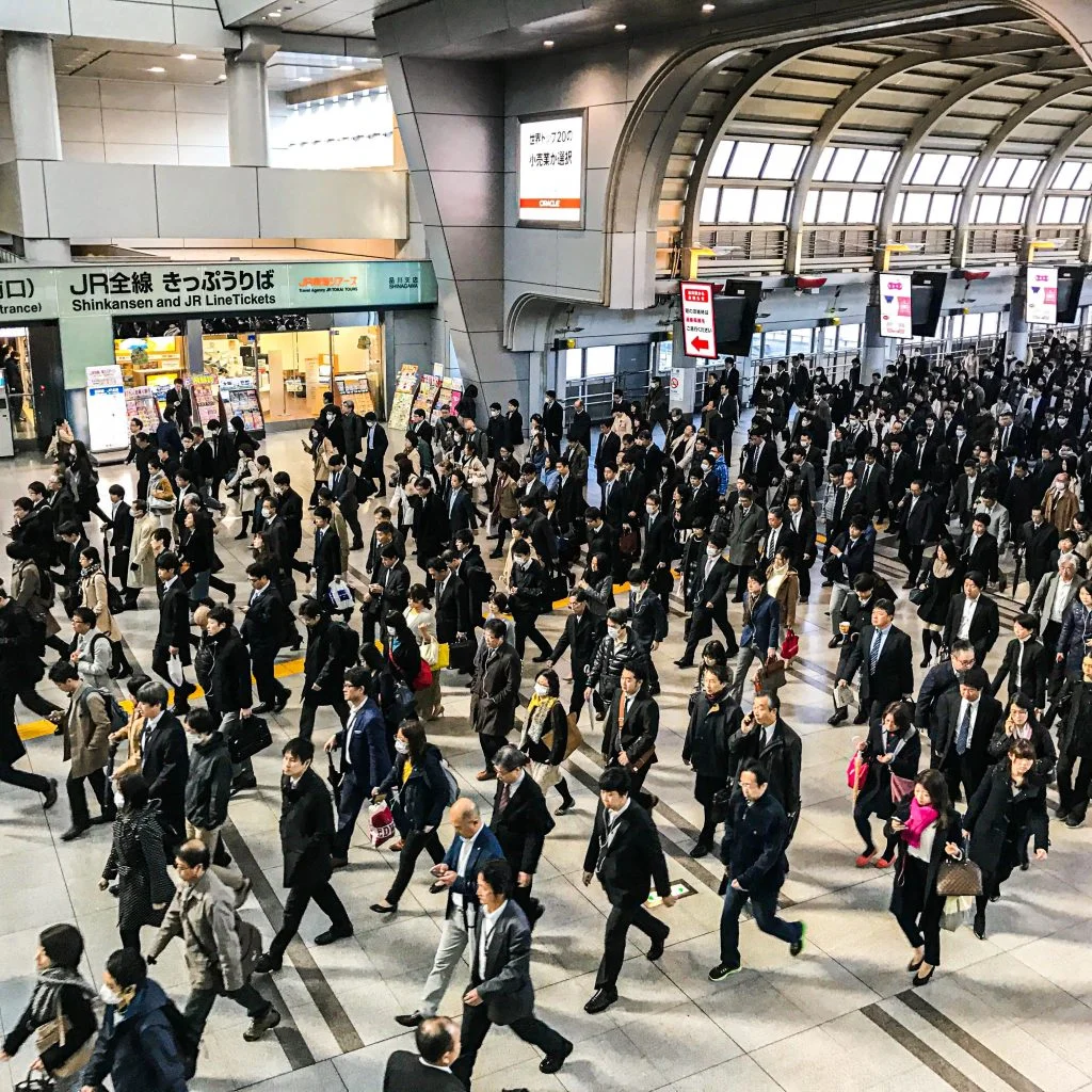 Golden Week Japan 2026 travel tips showing crowded trains and peak travel season.